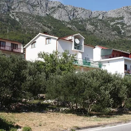 6819a * Gradac